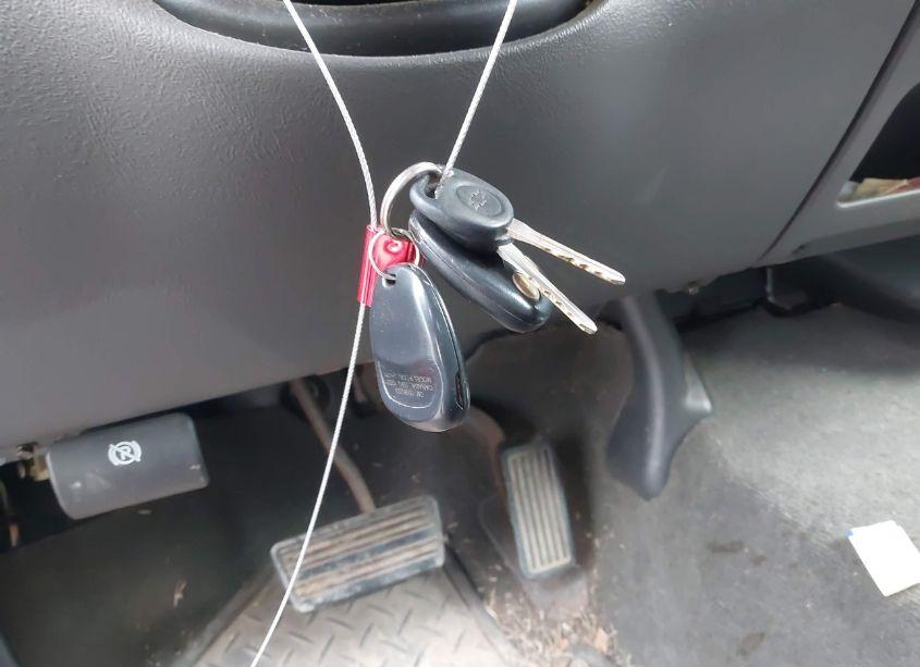 Photo 11 of 2003 Chevrolet Silverado 1500 LS (VIN 2GCEK19T331243989)