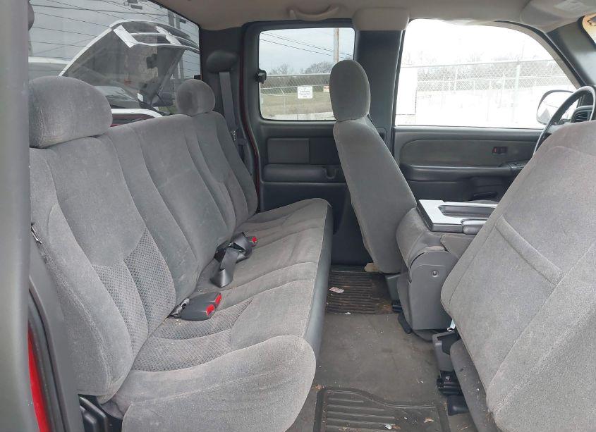 Photo 8 of 2003 Chevrolet Silverado 1500 LS (VIN 2GCEK19T331243989)