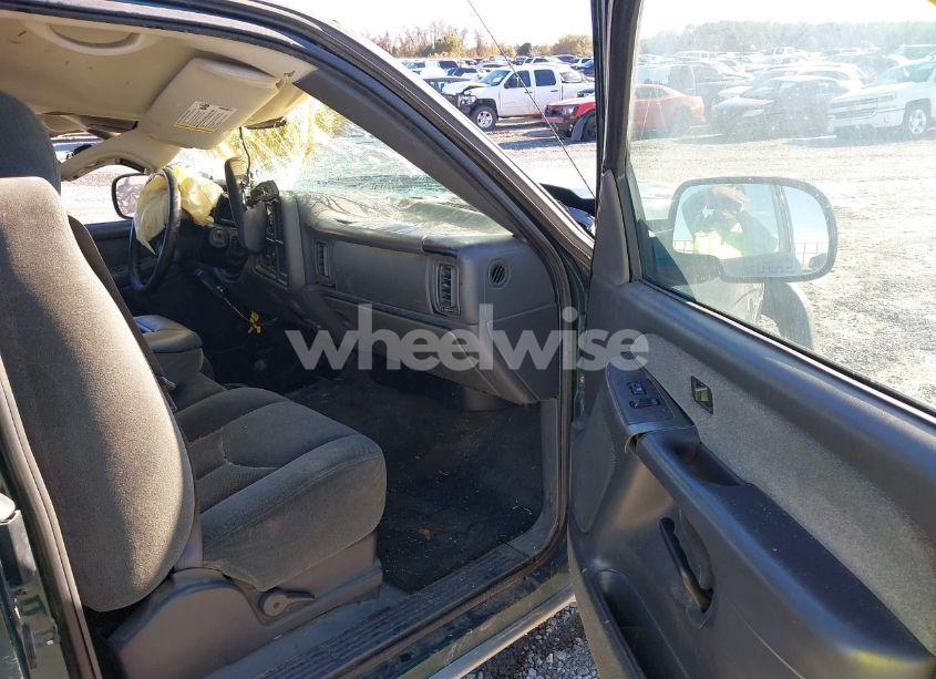 Photo 5 of 2003 Chevrolet Silverado 1500 LS (VIN 2GCEK19T331304824)