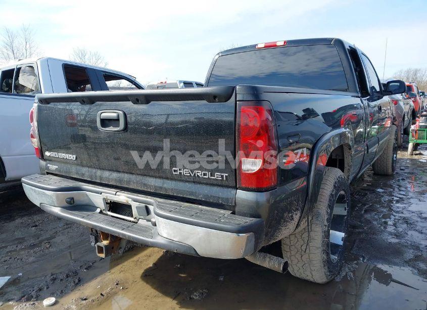 Photo 4 of 2004 Chevrolet Silverado 1500 LS (VIN 2GCEK19T341236817)