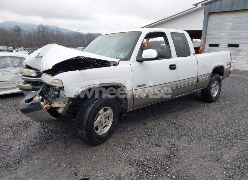 Photo 2 of 1999 Chevrolet Silverado 1500 LS (VIN 2GCEK19T3X1212280)