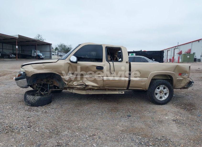 Photo 11 of 2000 Chevrolet Silverado 1500 LS (VIN 2GCEK19T3Y1308251)
