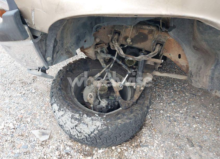 Photo 12 of 2000 Chevrolet Silverado 1500 LS (VIN 2GCEK19T3Y1308251)