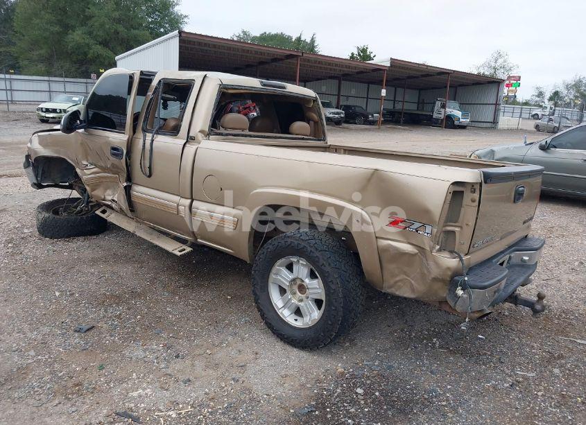 Photo 3 of 2000 Chevrolet Silverado 1500 LS (VIN 2GCEK19T3Y1308251)