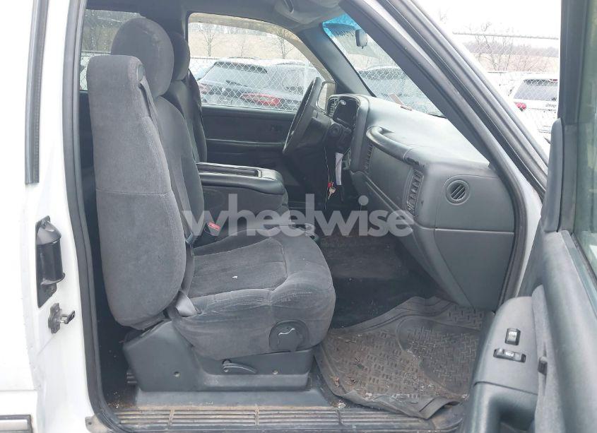 Photo 5 of 2002 Chevrolet Silverado 1500 LS (VIN 2GCEK19T421244258)