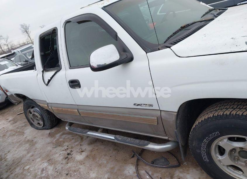 Photo 13 of 2002 Chevrolet Silverado 1500 LS (VIN 2GCEK19T421381216)