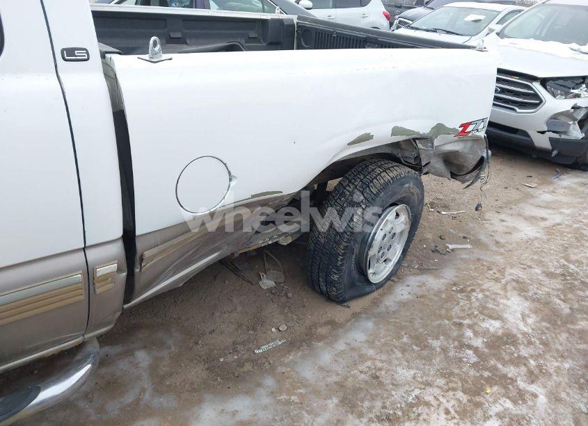 Photo 6 of 2002 Chevrolet Silverado 1500 LS (VIN 2GCEK19T421381216)