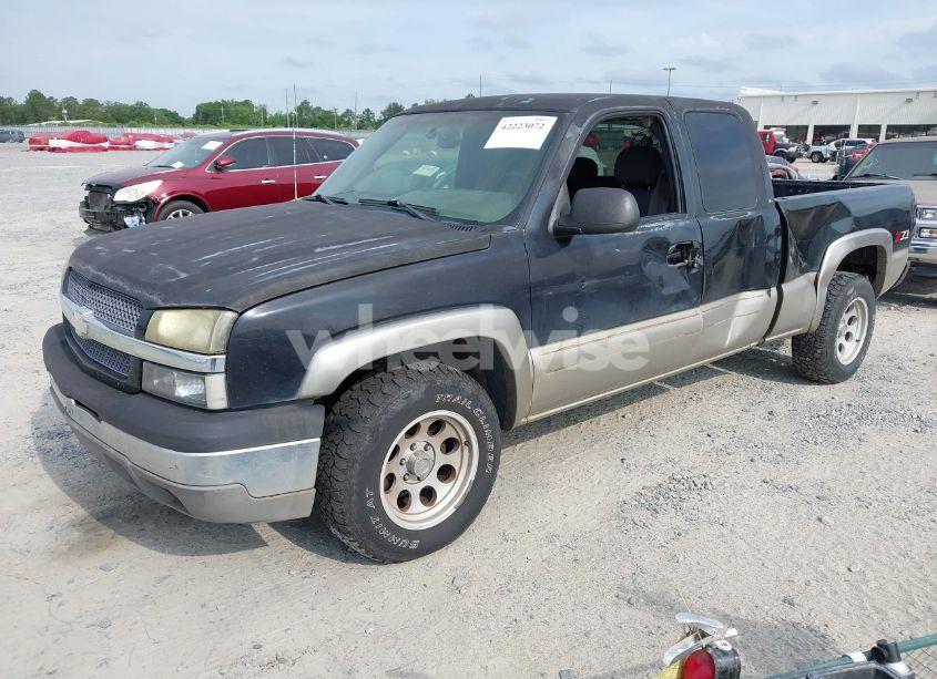 Photo 2 of 2003 Chevrolet Silverado 1500 LS (VIN 2GCEK19T431121528)