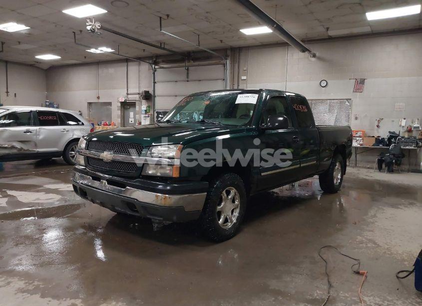 Photo 2 of 2004 Chevrolet Silverado K1500 (VIN 2GCEK19T441294838)
