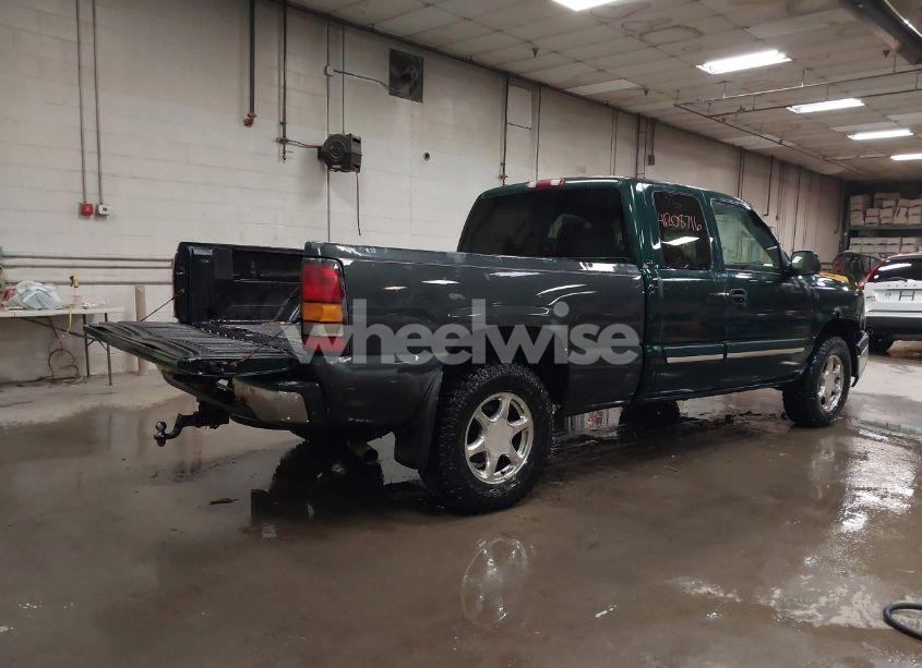 Photo 4 of 2004 Chevrolet Silverado K1500 (VIN 2GCEK19T441294838)