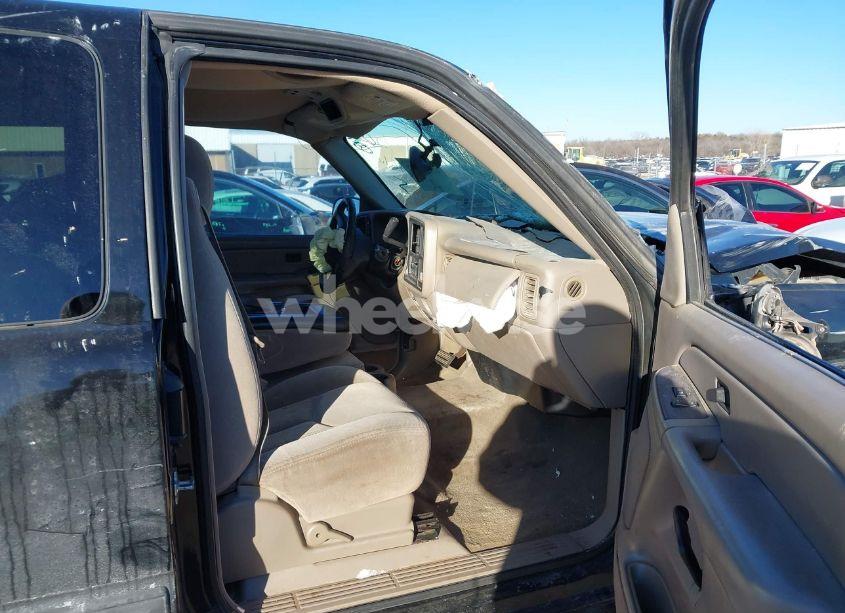 Photo 5 of 2004 Chevrolet Silverado 1500 Z71 (VIN 2GCEK19T441372602)