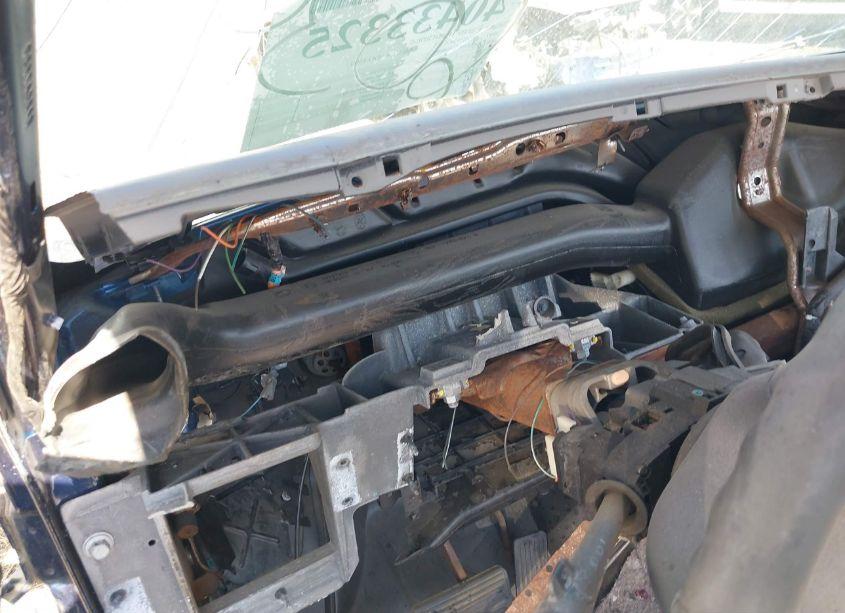 Photo 7 of 1999 Chevrolet Silverado 1500 LS (VIN 2GCEK19T4X1196039)