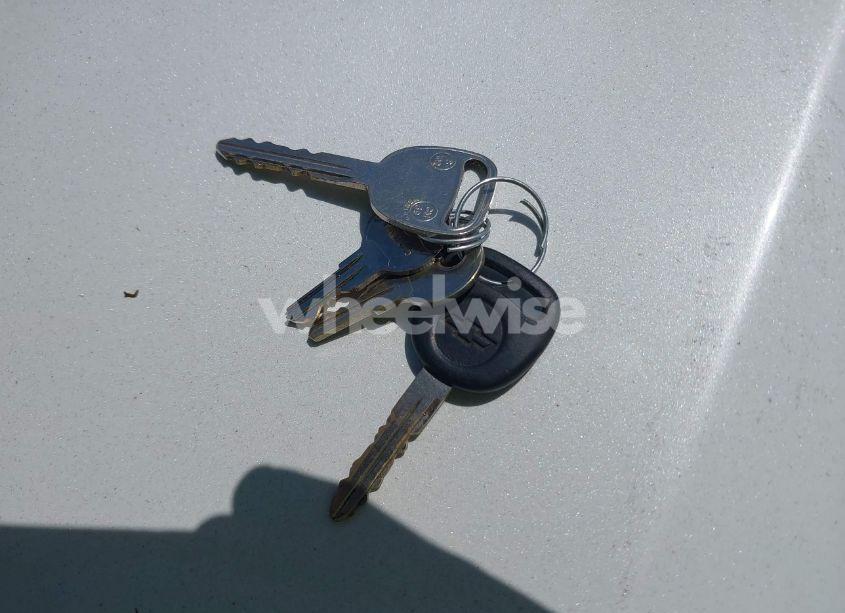 Photo 11 of 2000 Chevrolet Silverado 1500 LS (VIN 2GCEK19T4Y1311496)