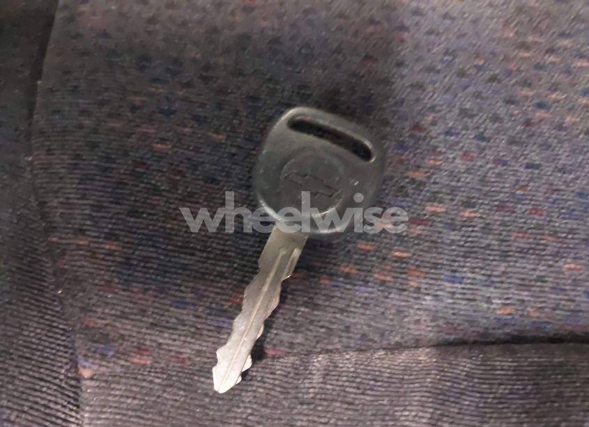 Photo 11 of 2001 Chevrolet Silverado 1500 LS (VIN 2GCEK19T511303106)