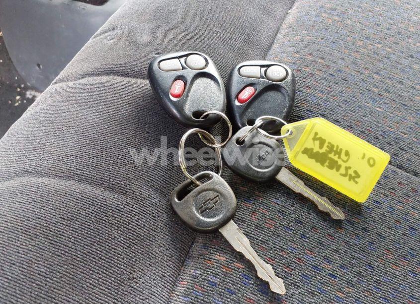 Photo 11 of 2001 Chevrolet Silverado 1500 LS (VIN 2GCEK19T511357232)