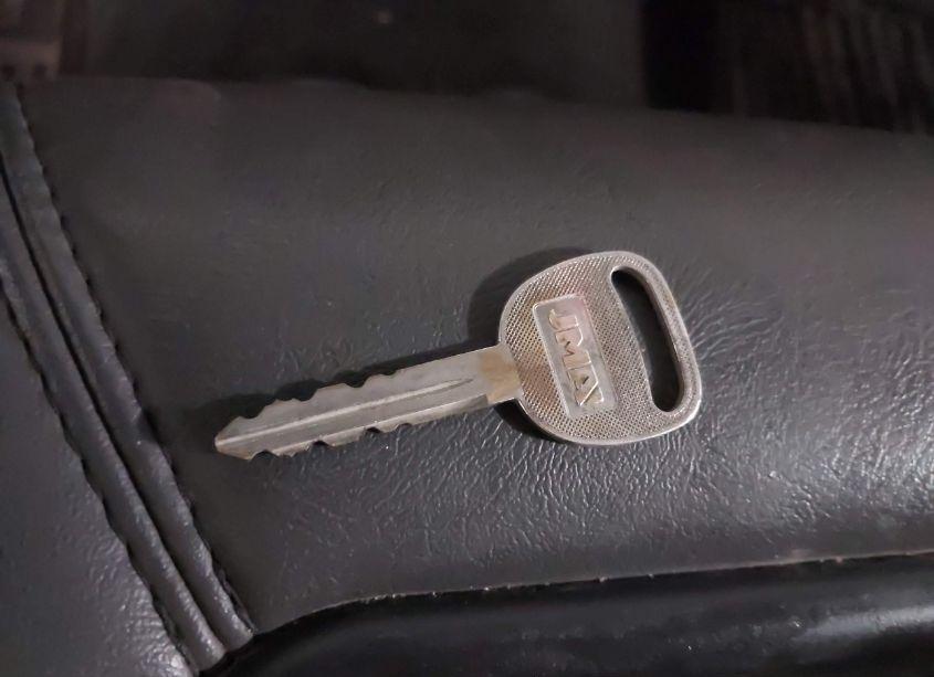 Photo 11 of 2002 Chevrolet Silverado 1500 LS (VIN 2GCEK19T521119964)