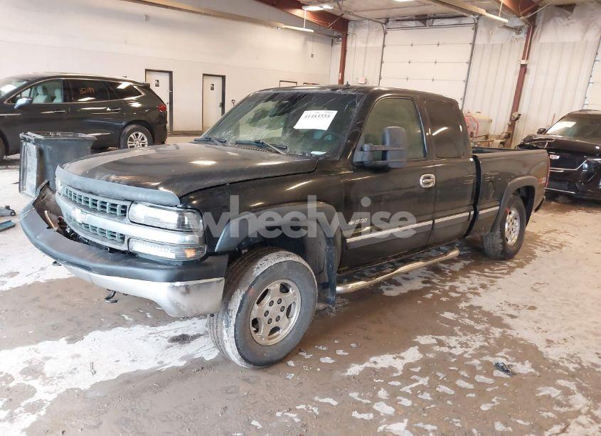Photo 2 of 2002 Chevrolet Silverado 1500 LT (VIN 2GCEK19T521134772)