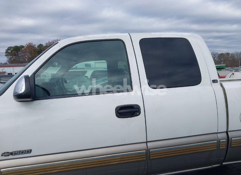 Photo 15 of 2002 Chevrolet Silverado 1500 LS (VIN 2GCEK19T521158411)