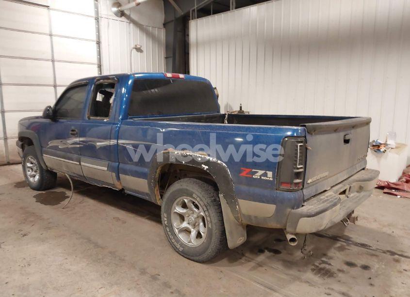 Photo 3 of 2003 Chevrolet Silverado 1500 LS (VIN 2GCEK19T531275181)