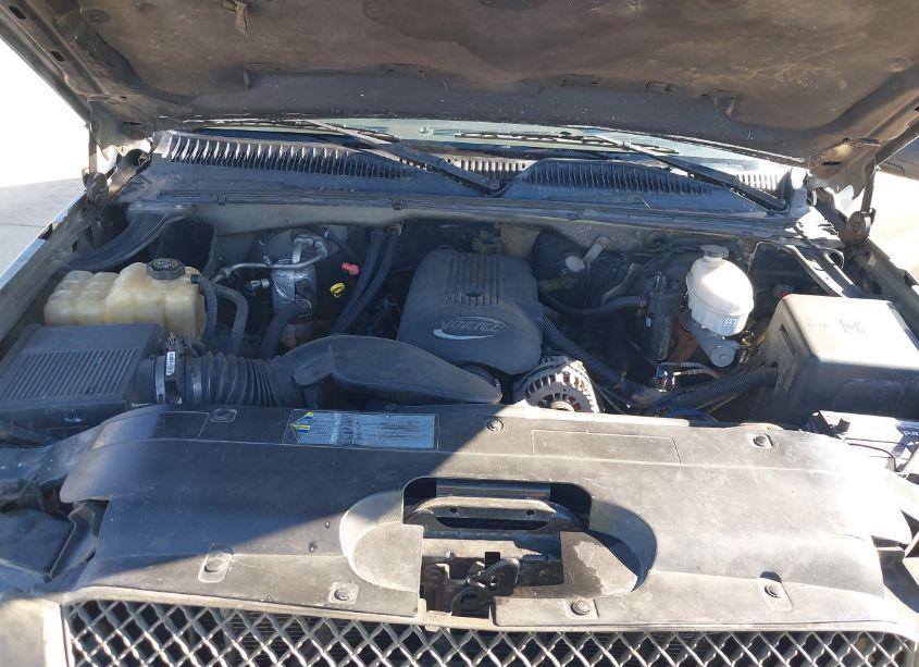 Photo 10 of 2003 Chevrolet Silverado 1500 LS (VIN 2GCEK19T531398513)