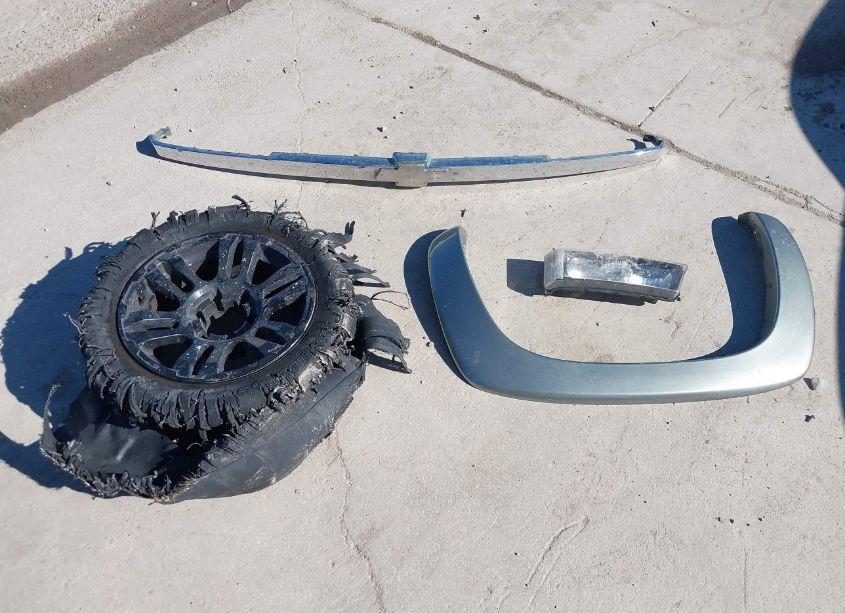 Photo 12 of 2003 Chevrolet Silverado 1500 LS (VIN 2GCEK19T531398513)