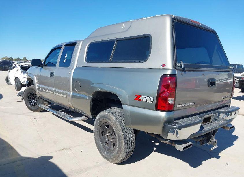 Photo 3 of 2003 Chevrolet Silverado 1500 LS (VIN 2GCEK19T531398513)