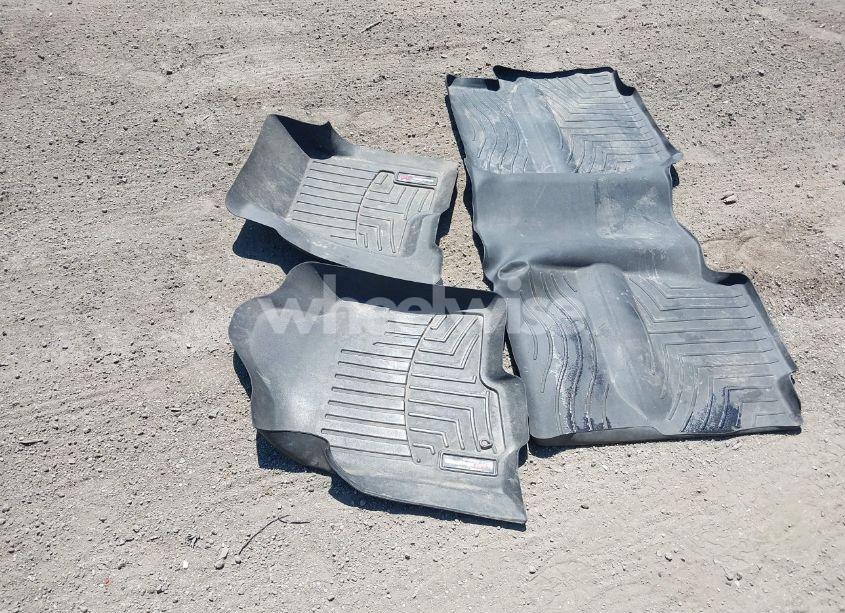 Photo 13 of 2004 Chevrolet Silverado 1500 LT (VIN 2GCEK19T541397279)