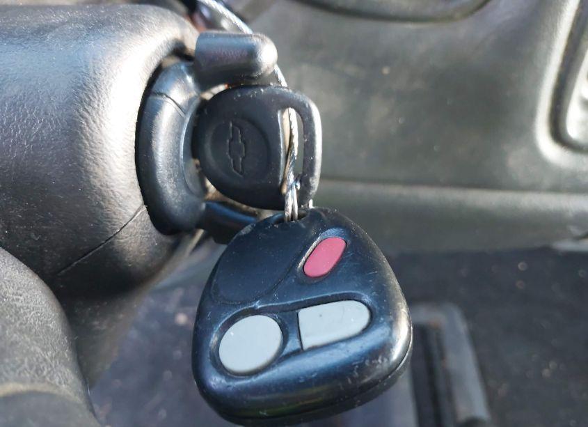 Photo 11 of 2001 Chevrolet Silverado 1500 LS (VIN 2GCEK19T611251601)