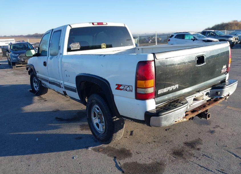 Photo 3 of 2001 Chevrolet Silverado 1500 LS (VIN 2GCEK19T611251601)