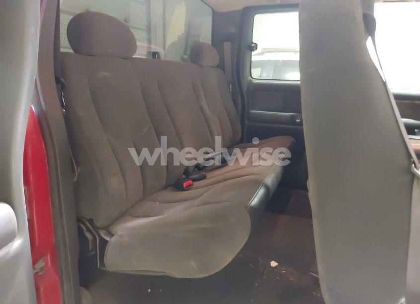 Photo 8 of 2003 Chevrolet Silverado 1500 (VIN 2GCEK19T631136788)