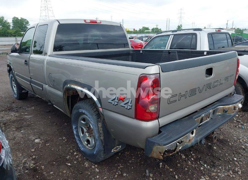 Photo 3 of 2003 Chevrolet Silverado 1500 (VIN 2GCEK19T631253111)
