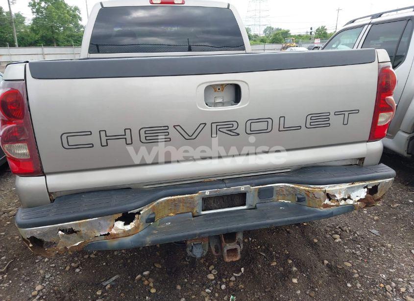 Photo 6 of 2003 Chevrolet Silverado 1500 (VIN 2GCEK19T631253111)