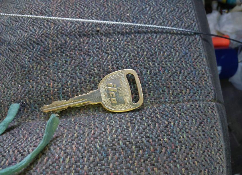 Photo 11 of 2003 Chevrolet Silverado 1500 (VIN 2GCEK19T631256414)