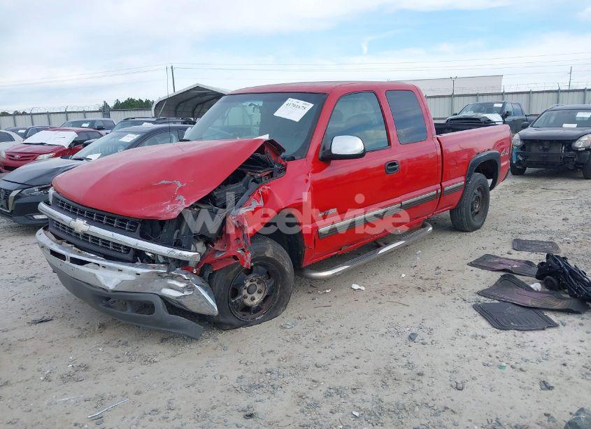 Photo 2 of 2000 Chevrolet Silverado 1500 LS (VIN 2GCEK19T6Y1316778)