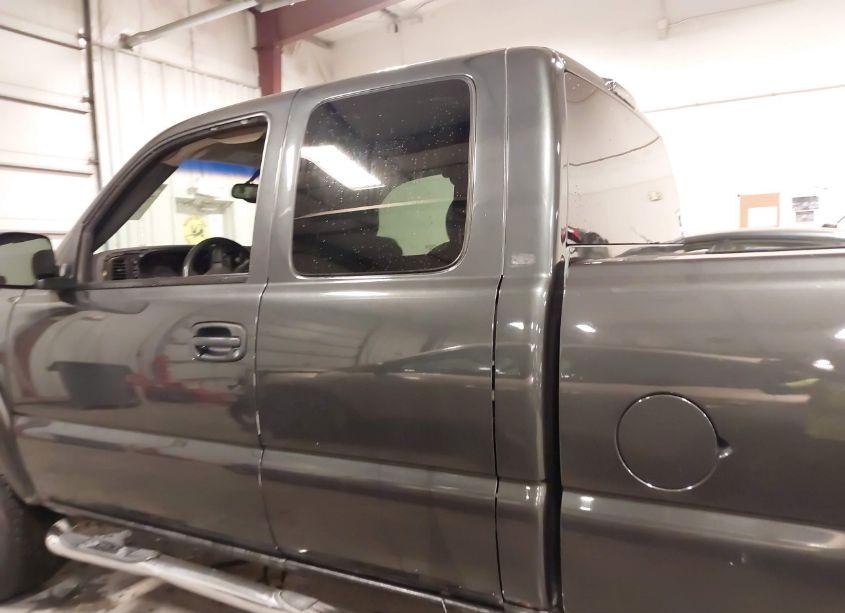 Photo 13 of 2003 Chevrolet Silverado 1500 LS (VIN 2GCEK19T731246930)