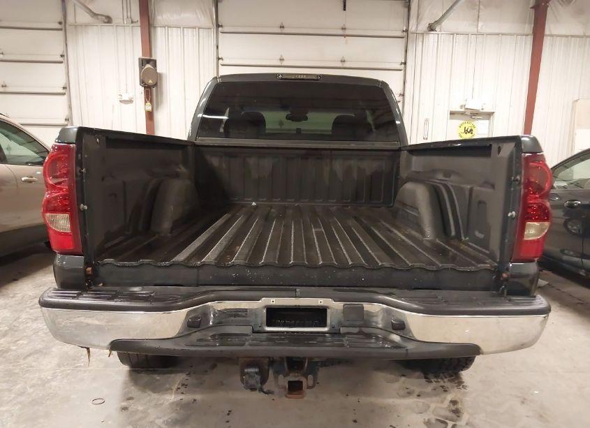 Photo 15 of 2003 Chevrolet Silverado 1500 LS (VIN 2GCEK19T731246930)