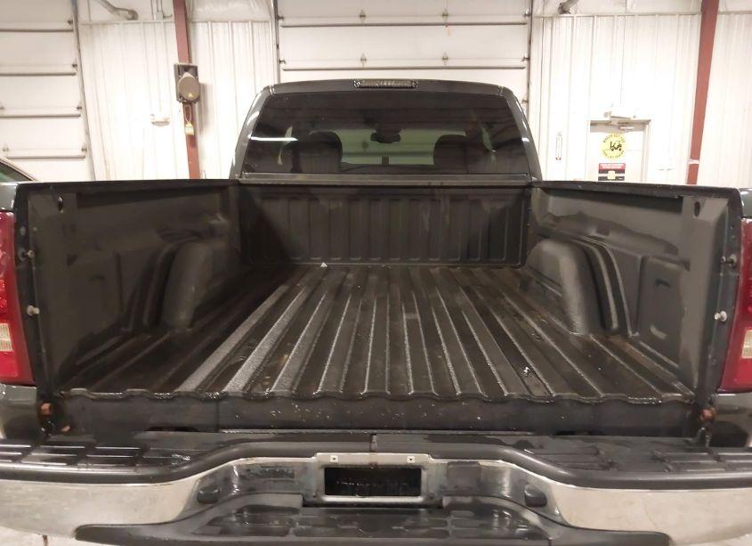 Photo 16 of 2003 Chevrolet Silverado 1500 LS (VIN 2GCEK19T731246930)