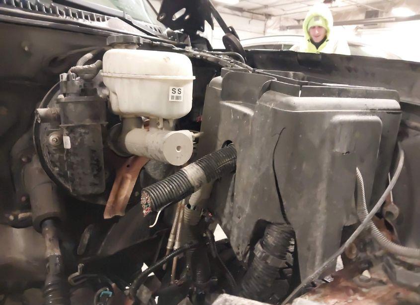 Photo 18 of 2003 Chevrolet Silverado 1500 LS (VIN 2GCEK19T731246930)