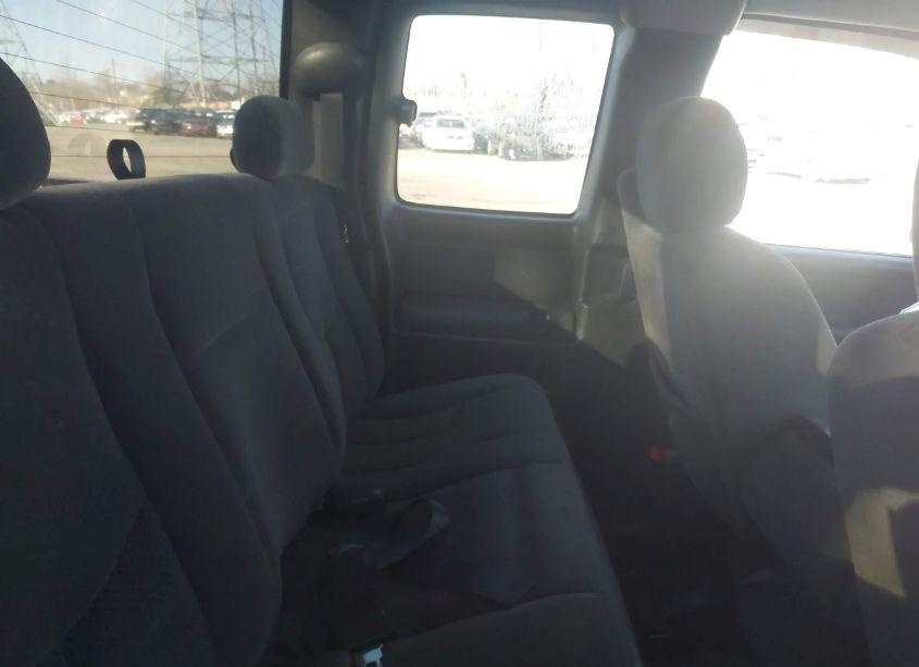 Photo 8 of 2003 Chevrolet Silverado 1500 LS (VIN 2GCEK19T731252856)