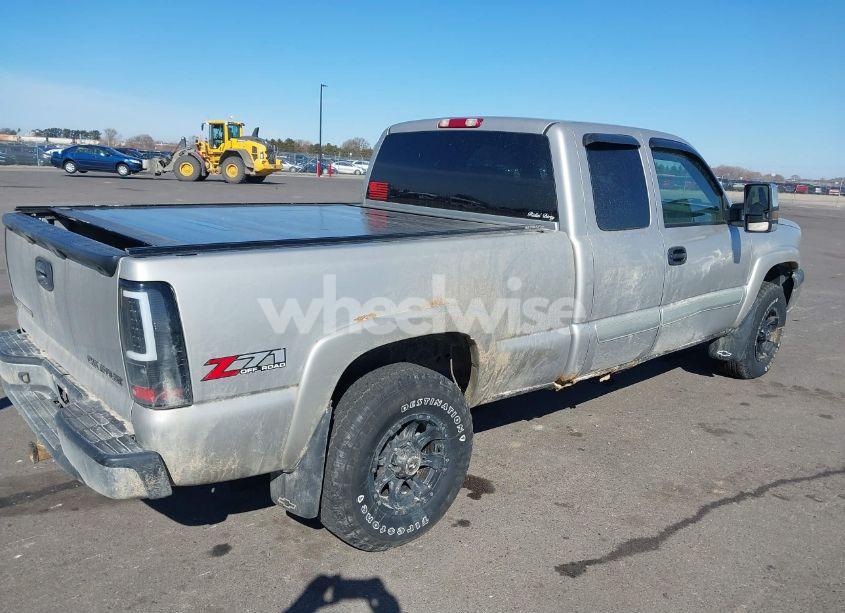 Photo 4 of 2004 Chevrolet Silverado 1500 Z71 (VIN 2GCEK19T741199576)