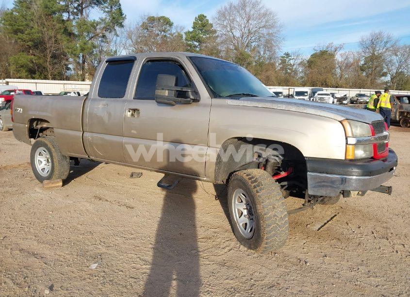 2004 Chevrolet Silverado 1500 LS (VIN 2GCEK19T741287575) main photo