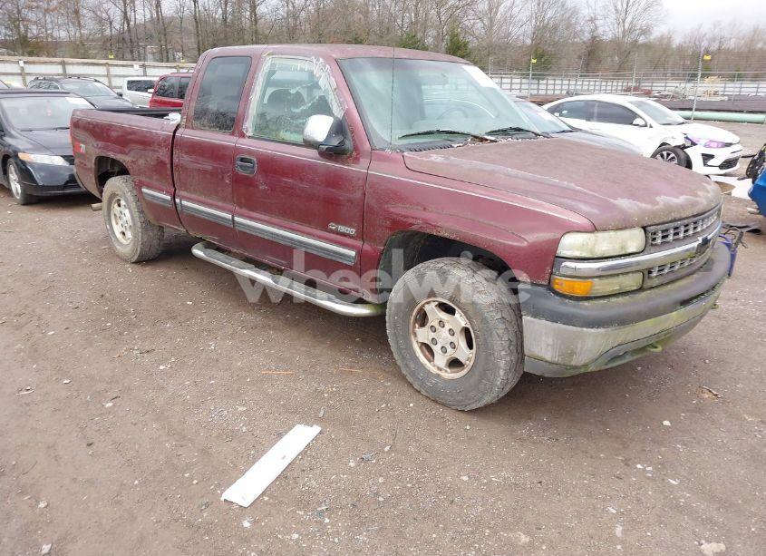 1999 Chevrolet Silverado 1500 LS (VIN 2GCEK19T7X1263877) main photo