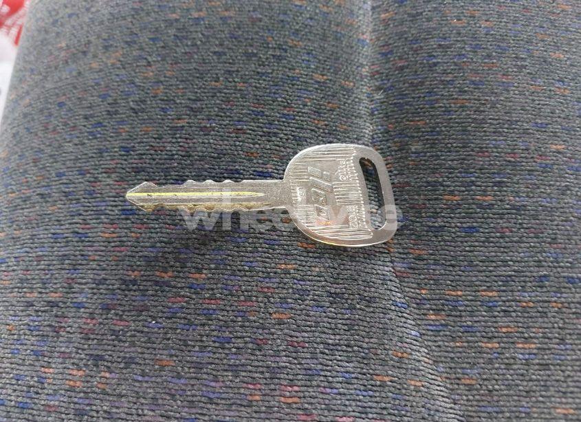 Photo 11 of 1999 Chevrolet Silverado 1500 LS (VIN 2GCEK19T7X1270795)