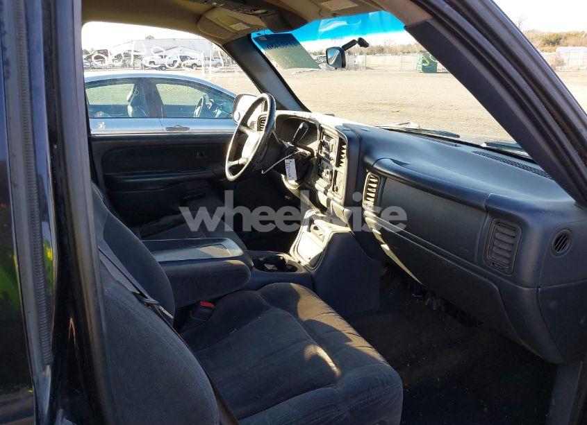 Photo 5 of 2000 Chevrolet Silverado 1500 LS (VIN 2GCEK19T7Y1200537)