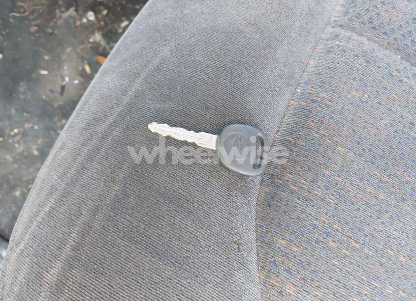 Photo 11 of 2000 Chevrolet Silverado 1500 LS (VIN 2GCEK19T7Y1311654)