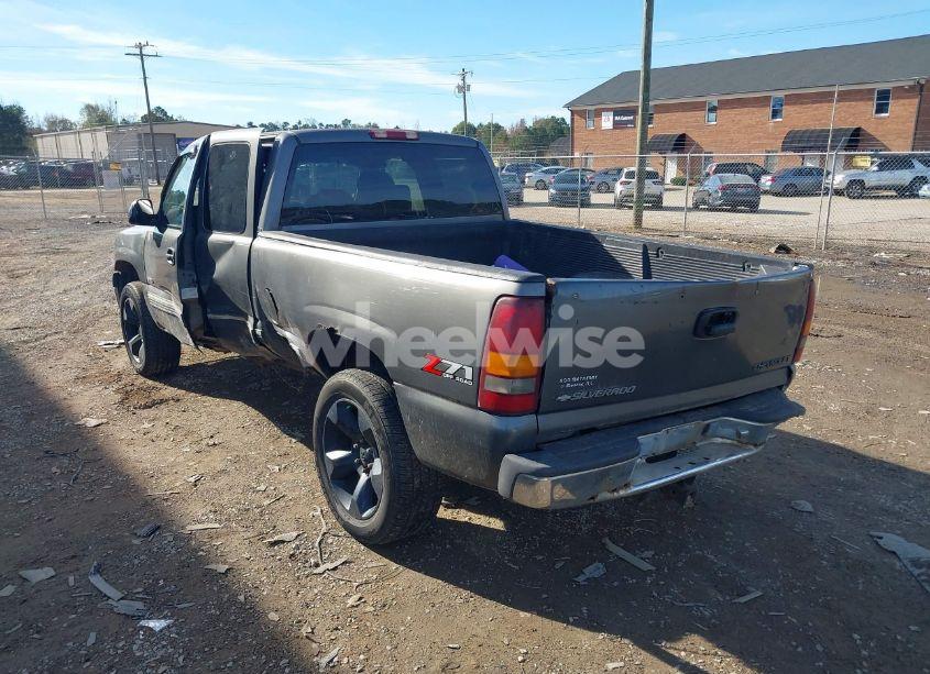Photo 3 of 2000 Chevrolet Silverado 1500 LS (VIN 2GCEK19T7Y1311654)