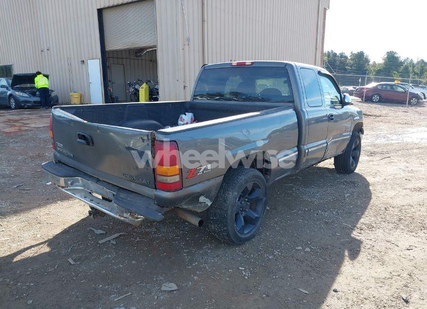 Photo 4 of 2000 Chevrolet Silverado 1500 LS (VIN 2GCEK19T7Y1311654)