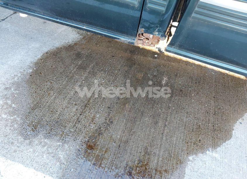 Photo 12 of 2001 Chevrolet Silverado 1500 LS (VIN 2GCEK19T811310180)