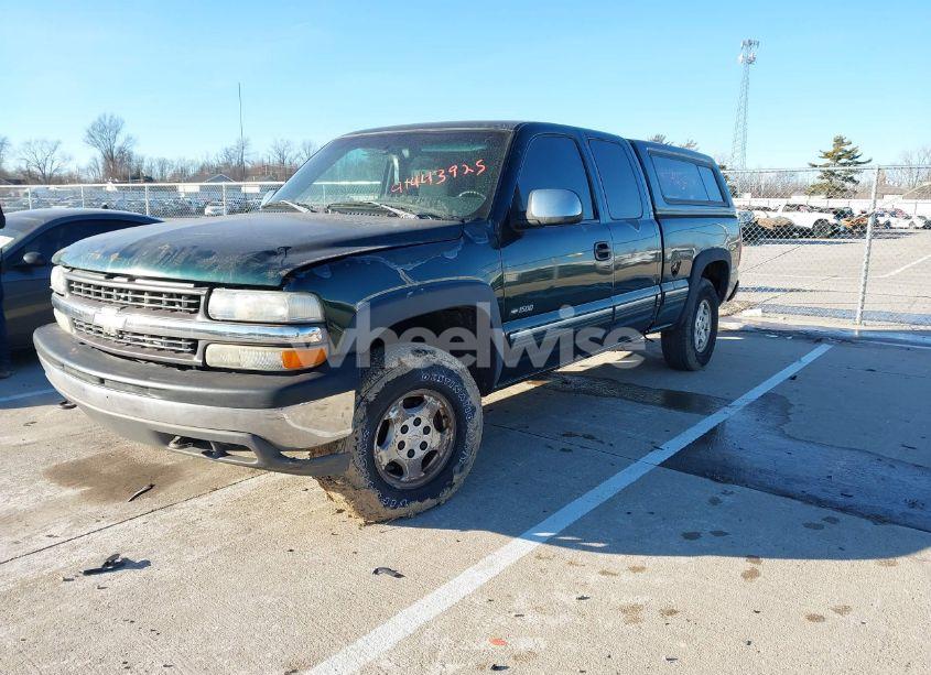 Photo 2 of 2001 Chevrolet Silverado 1500 LS (VIN 2GCEK19T811310180)