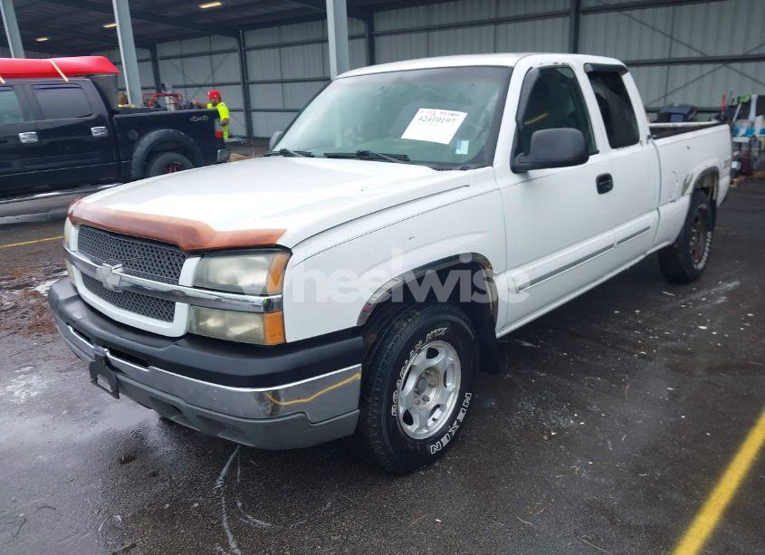 Photo 2 of 2003 Chevrolet Silverado 1500 LS (VIN 2GCEK19T831113643)